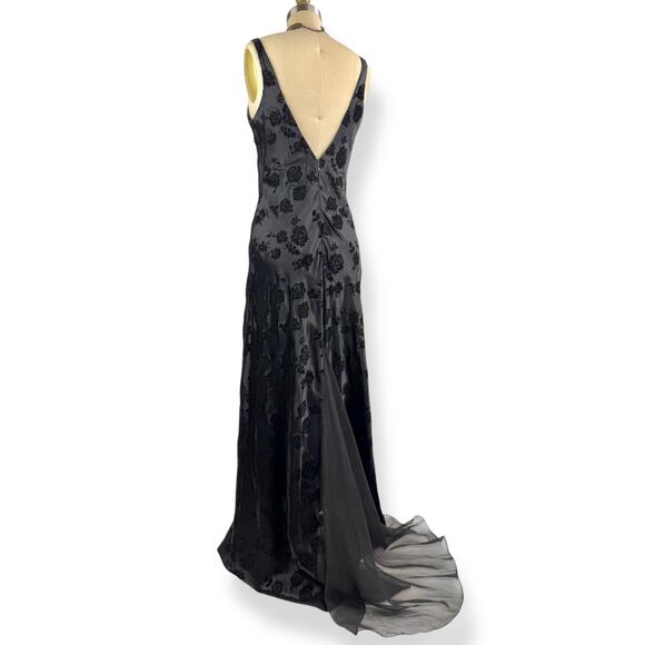 90's Morticia Addams black velvet rose deep v-back gown with train by NIKI LIVAS - Picture 6 of 16